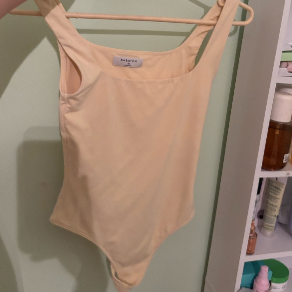 Aritzia Babaton Light Cream Bodysuit